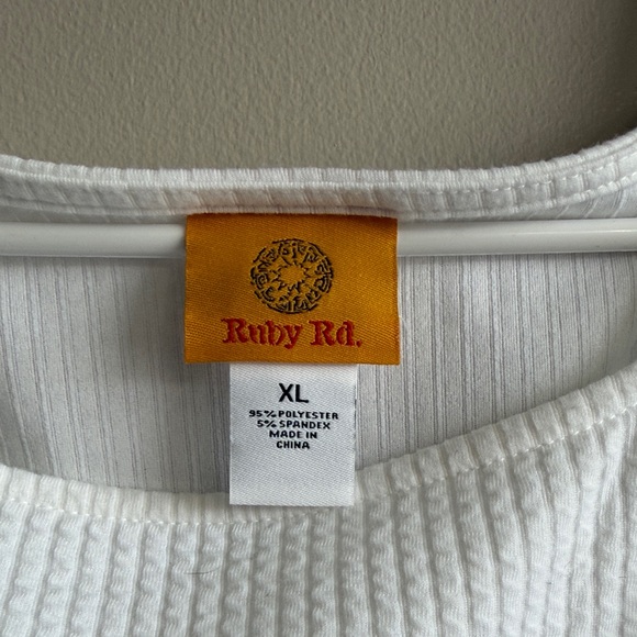 Ruby Rd. White Textured Women's Tunic - Picture 2 of 3